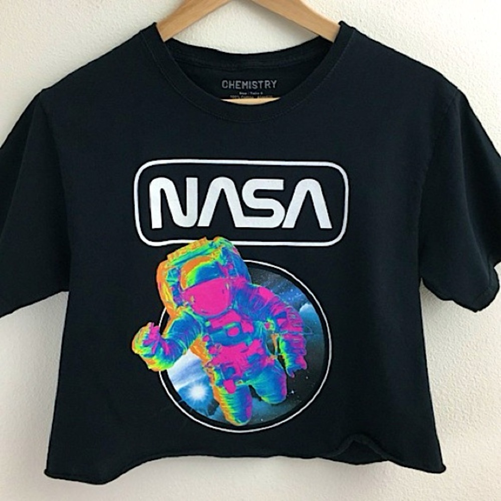 Chemistry NASA Cropped T-Shirt